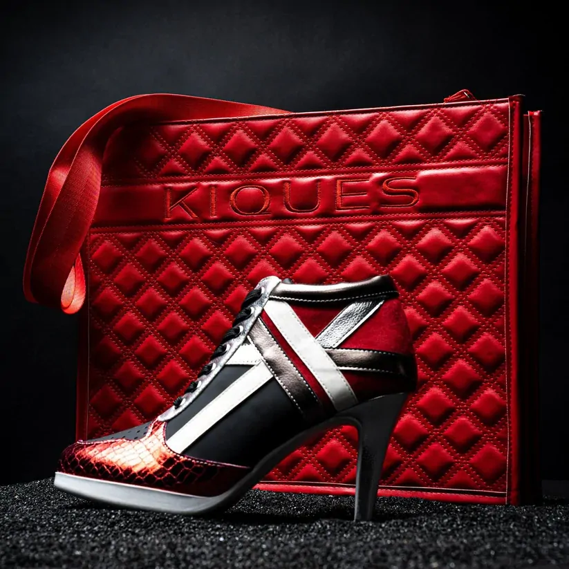 Astriques Red with matching Shoe Tote;