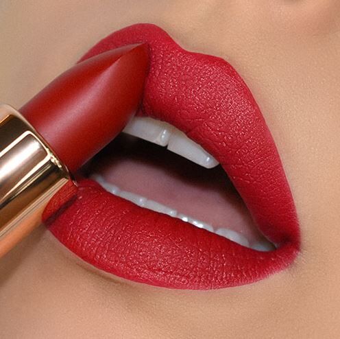 BYS Lipstick Luxe Lips Ultra Matte; L342 Queen of the Night 