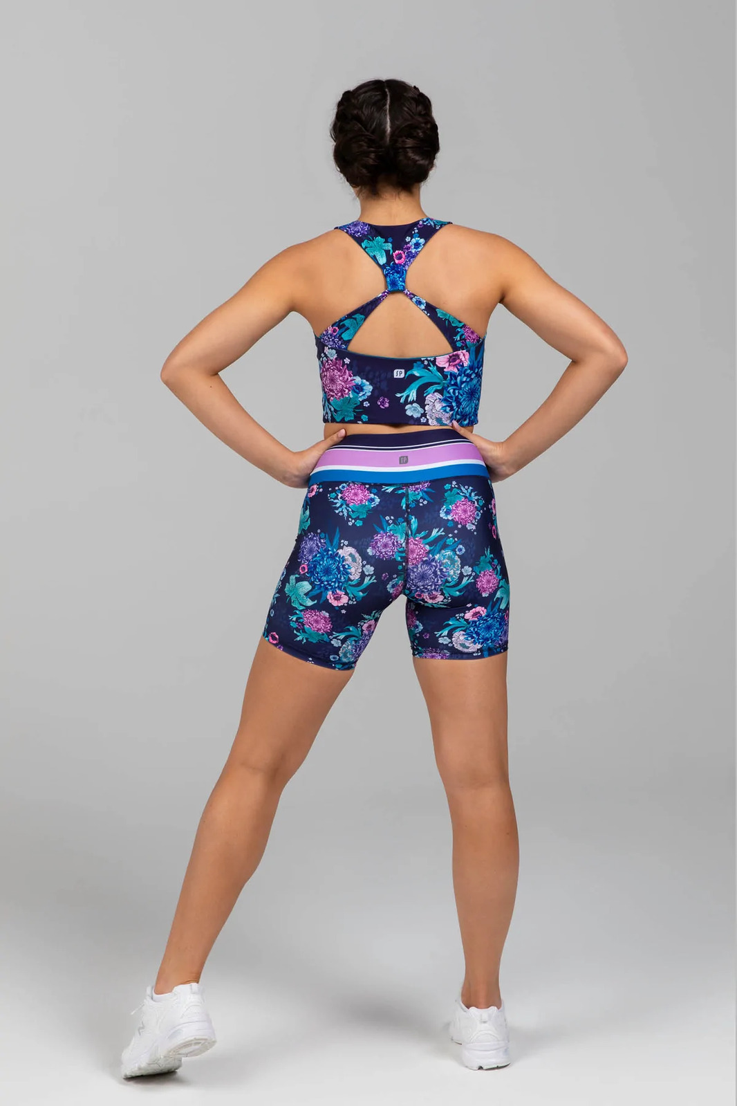 Sylvia P Harmony Reversible Cropped Singlet