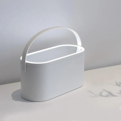 Mad Ally Portable Make Up Box with LED Lights; White